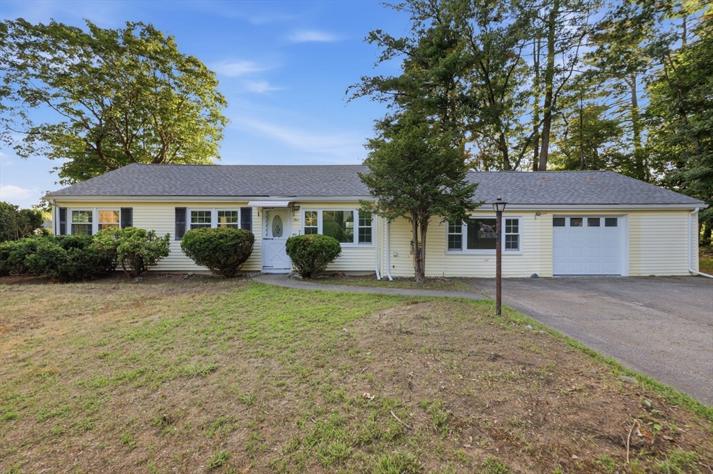 4 Lawrence Rd in Wayland