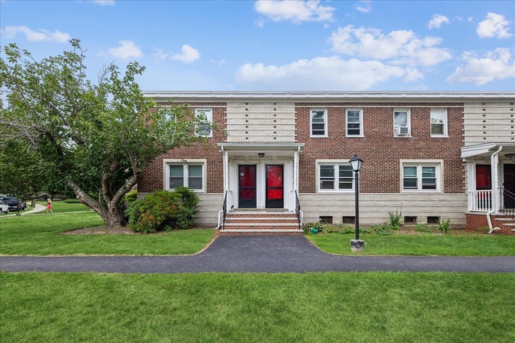 48 Newman Rd #48 in Malden
