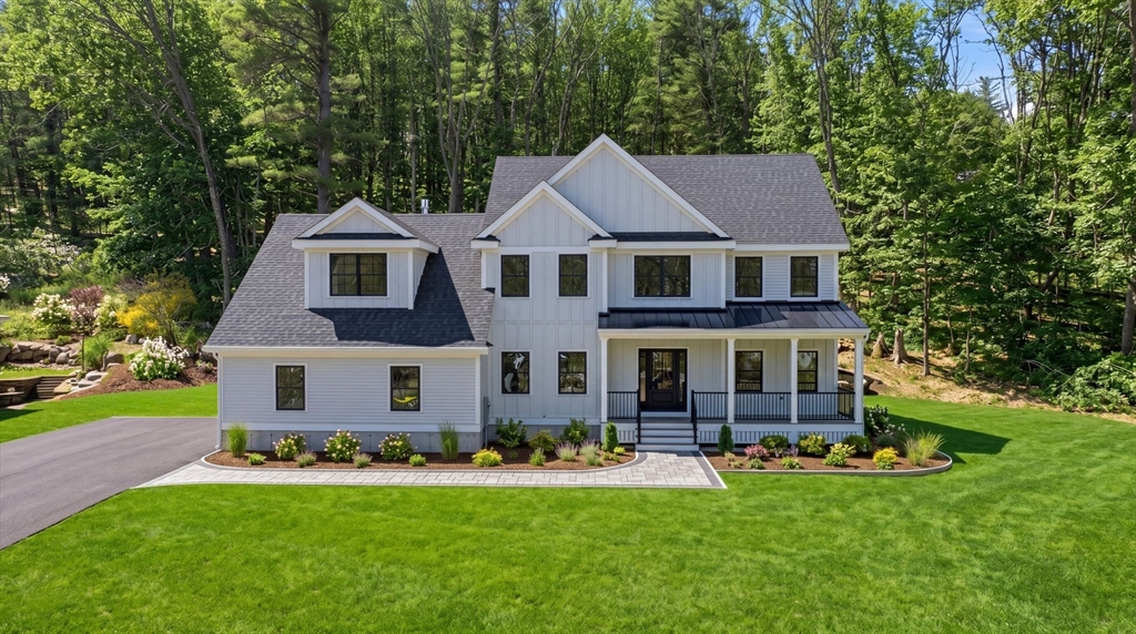 106 Spofford Road in Boxford