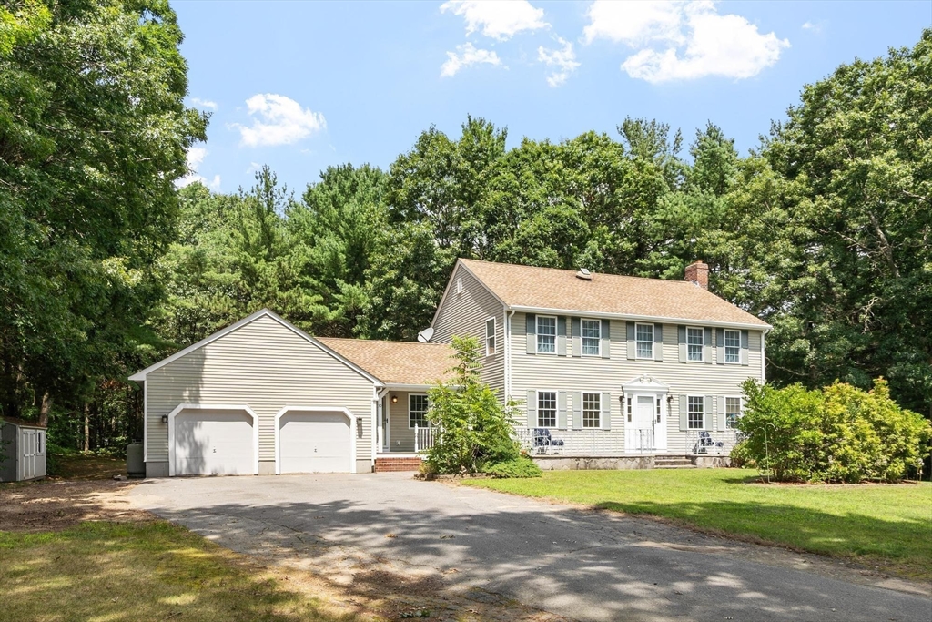 30 Twin Diamond Dr in Bridgewater