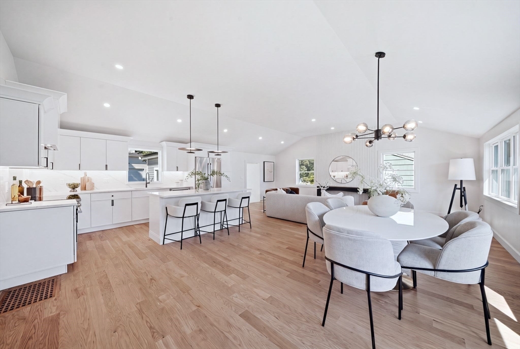 219 Hunting Rd in Needham Heights