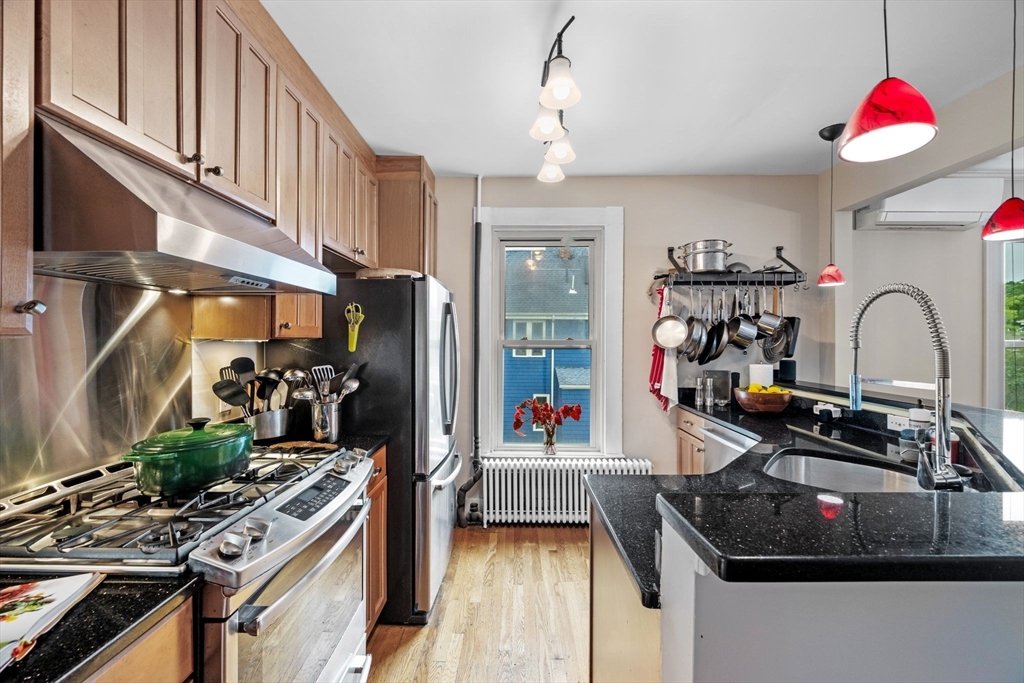 128 Selwyn St #2 in Roslindale