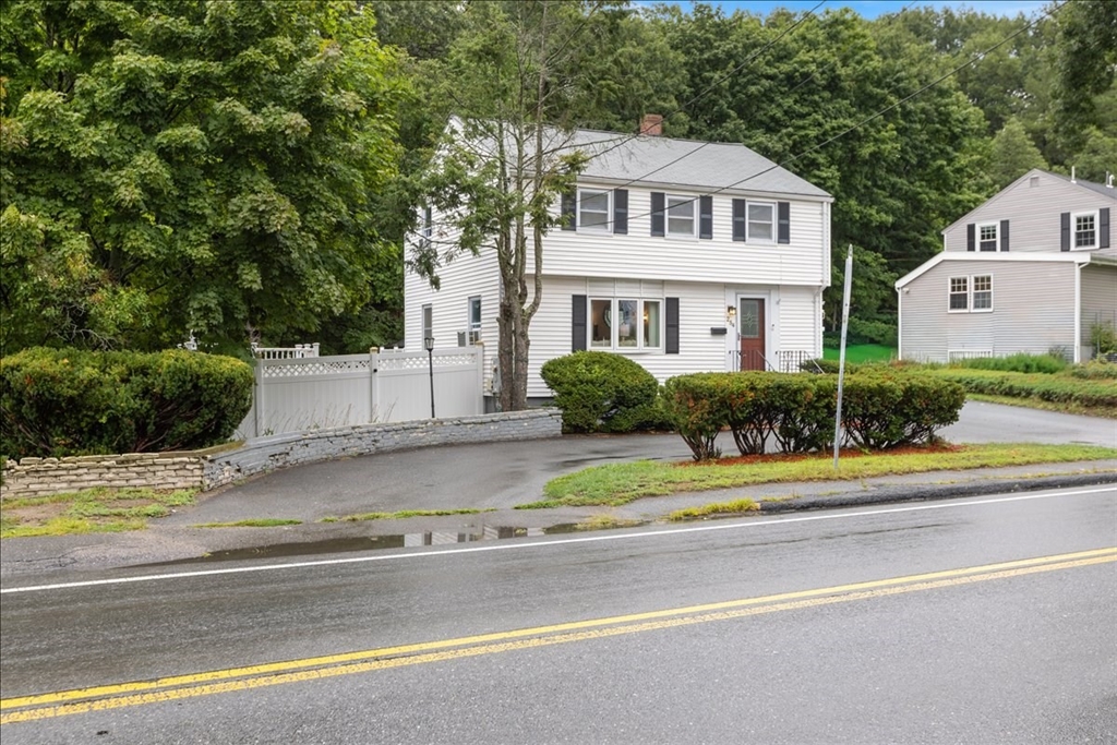 254 Cambridge Rd in Woburn
