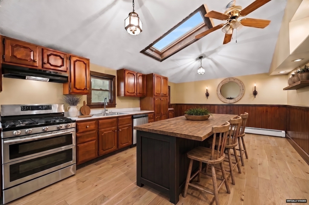 243 Bartlett Road in Plymouth
