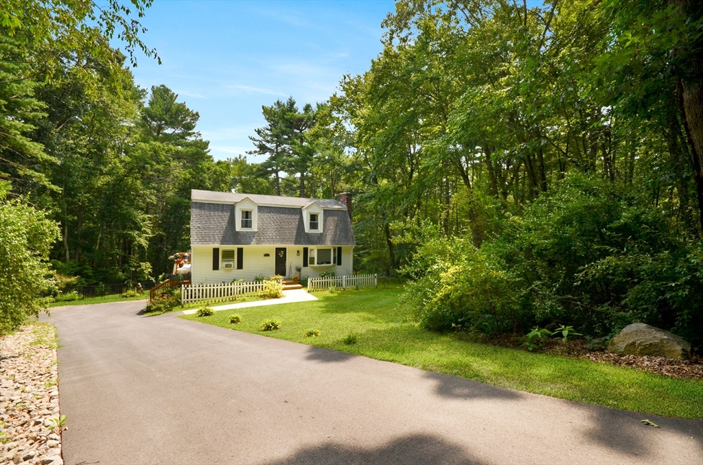 57 Quaker St in Northbridge