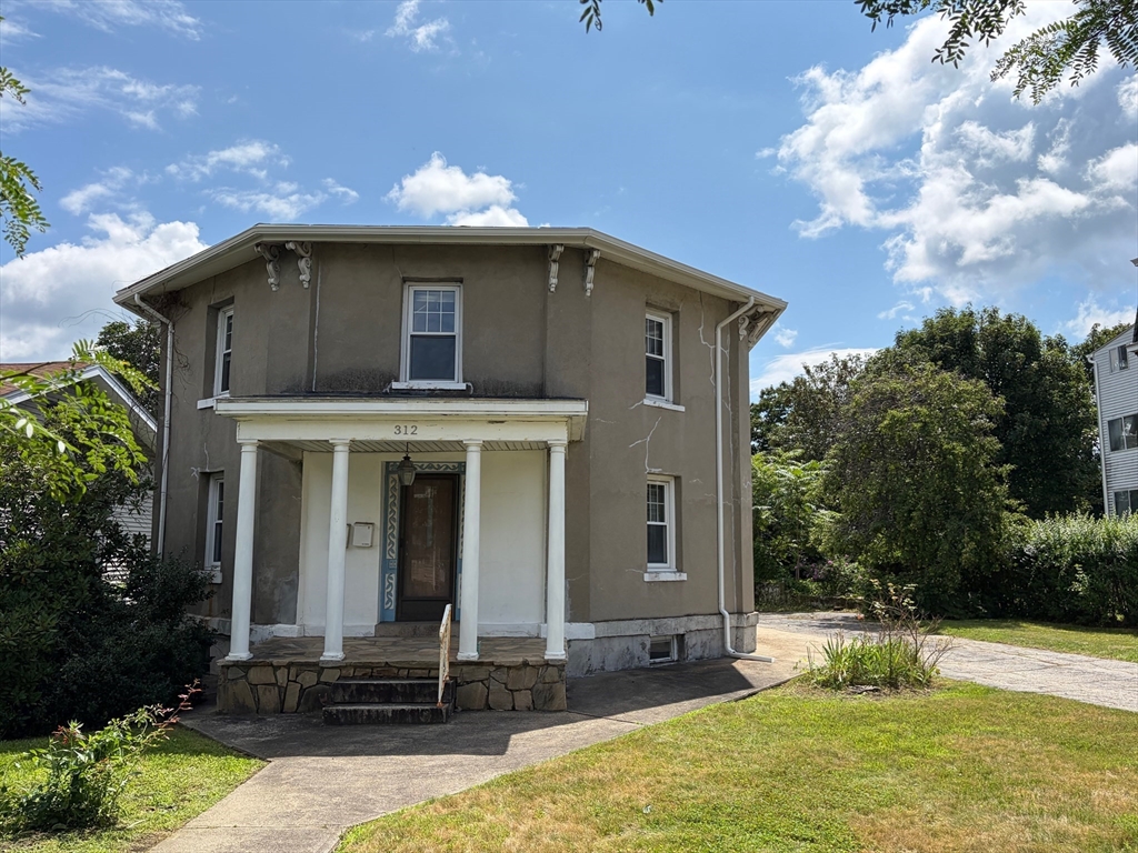 312 Plantation St in Worcester
