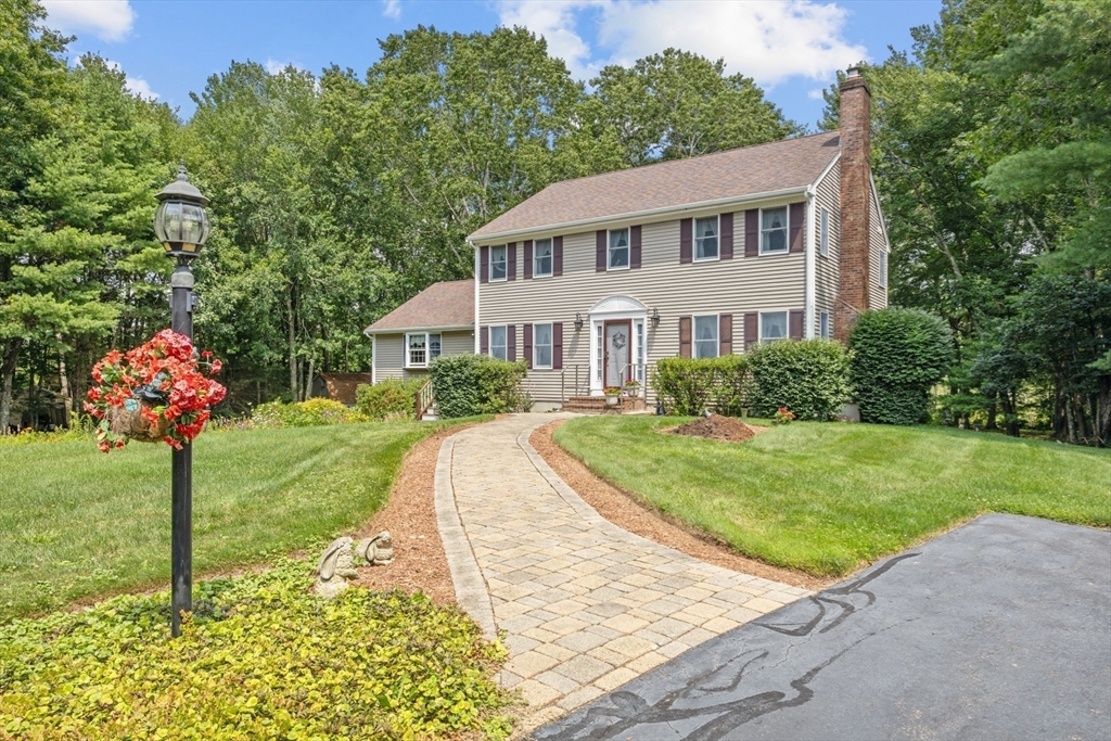 37 Malbone St in Lakeville
