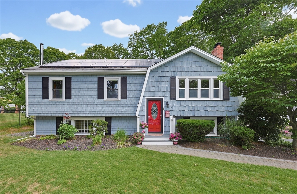 41 Myrtle St in Rockland