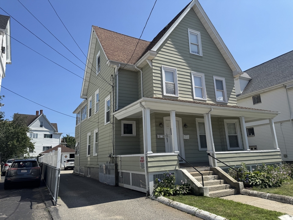 95 Waverly St in Everett