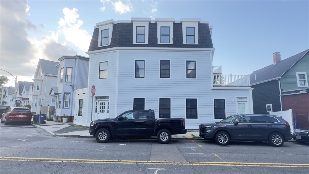 806 Saratoga in Boston