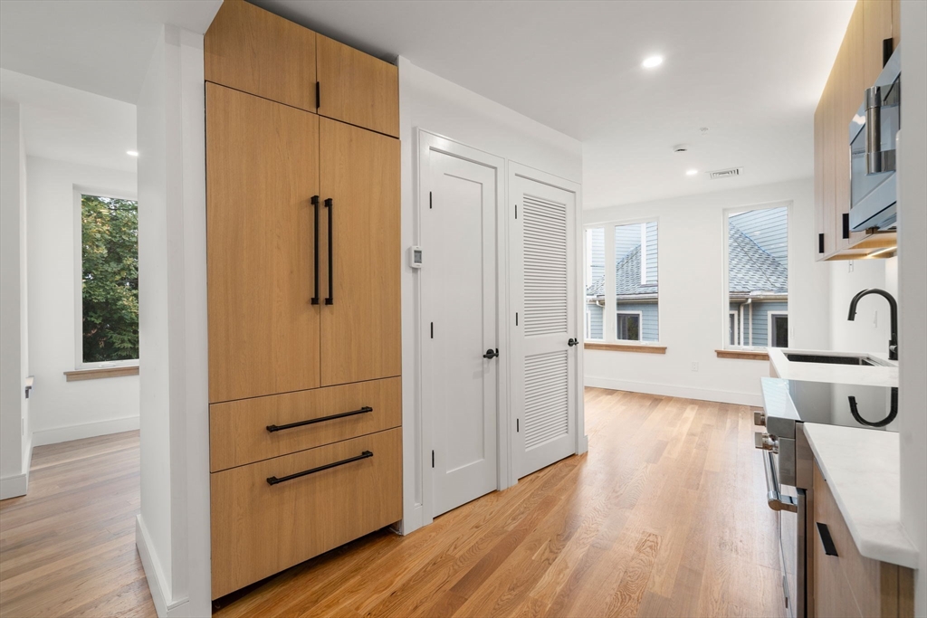 58 Kent #U304 in Brookline