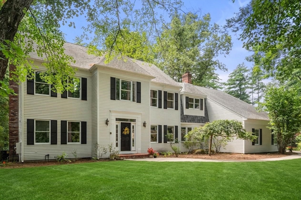 36 Saddle Ridge Road in Sudbury