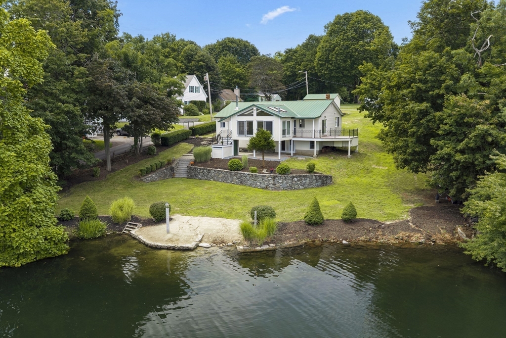 19 Crocker Ave in Lunenburg