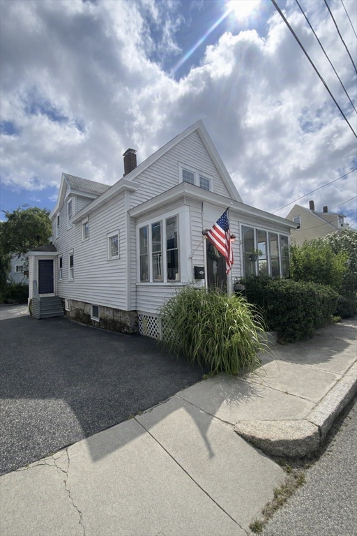 25 Parker Hill Ave in Milford