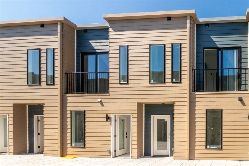 150 Williams #4 in Chelsea