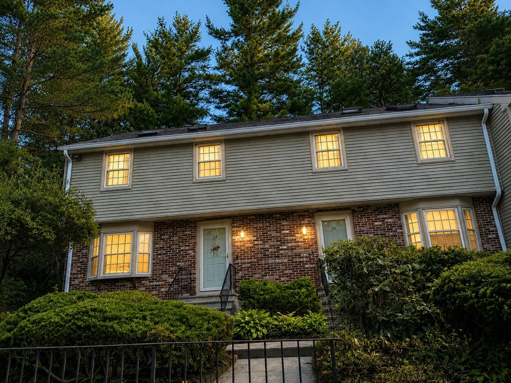 24 Hilltop Ln #24 in South Easton
