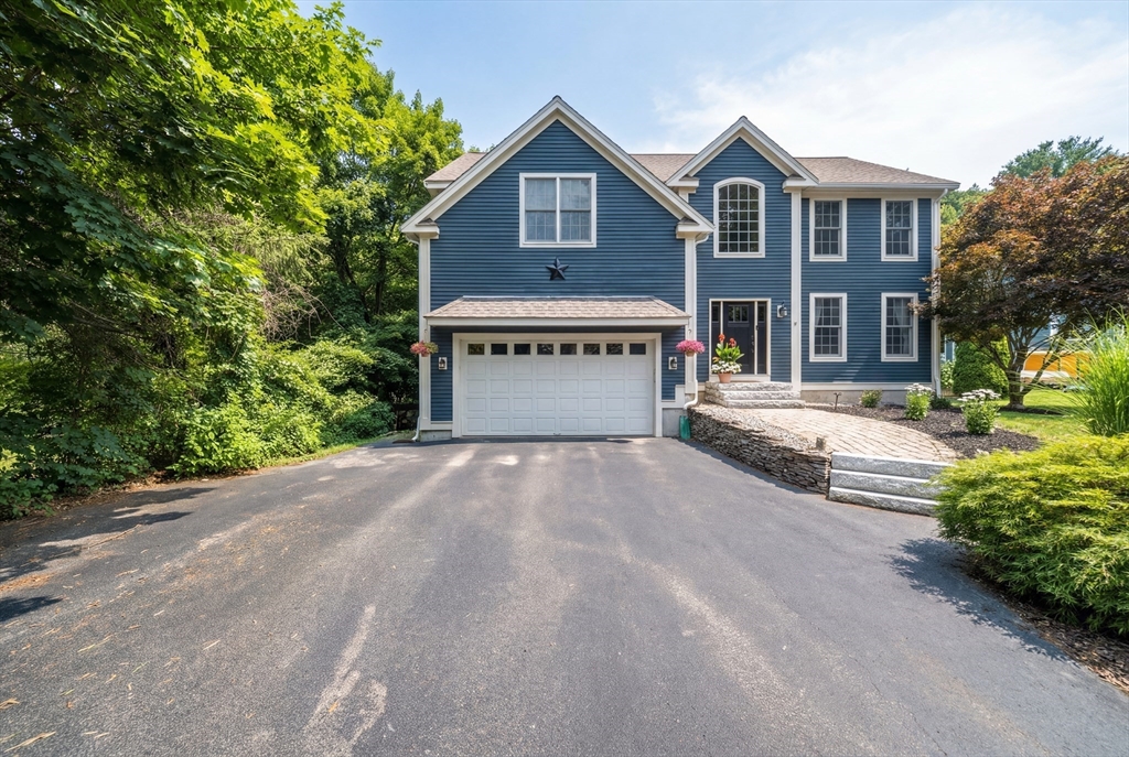 25 Essex St in Middleton