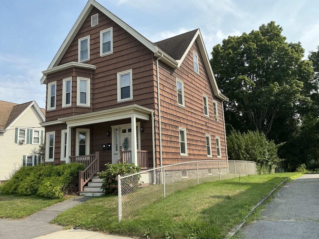 14 Kilmer Ave in Taunton