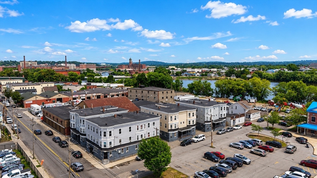 102-114 Water in Lawrence