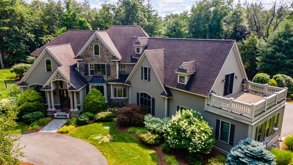 356 Burroughs Rd in Boxborough