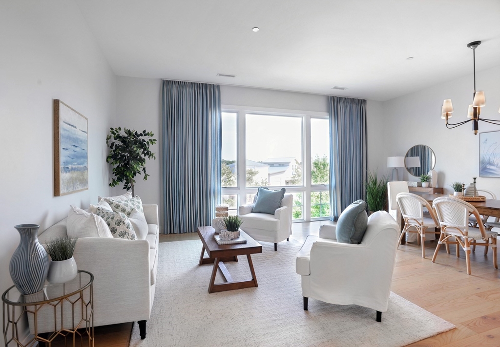 10 SHIPYARD DRIVE #317 in Hingham