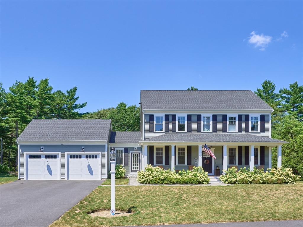 25 Cobblestone Ln in Middleboro