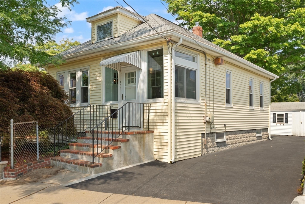 135 Brookings St. in Medford