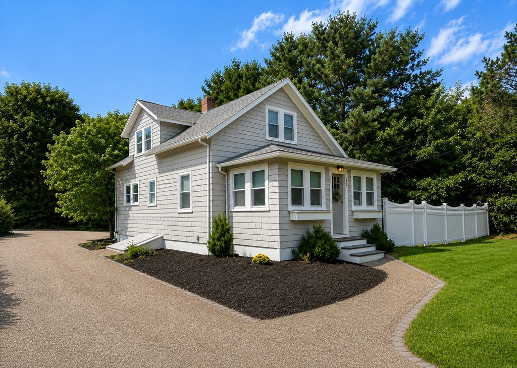 39 Dale Street in Medfield