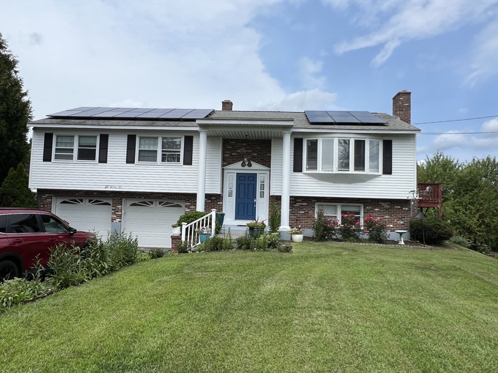 27 HIll St in Leominster