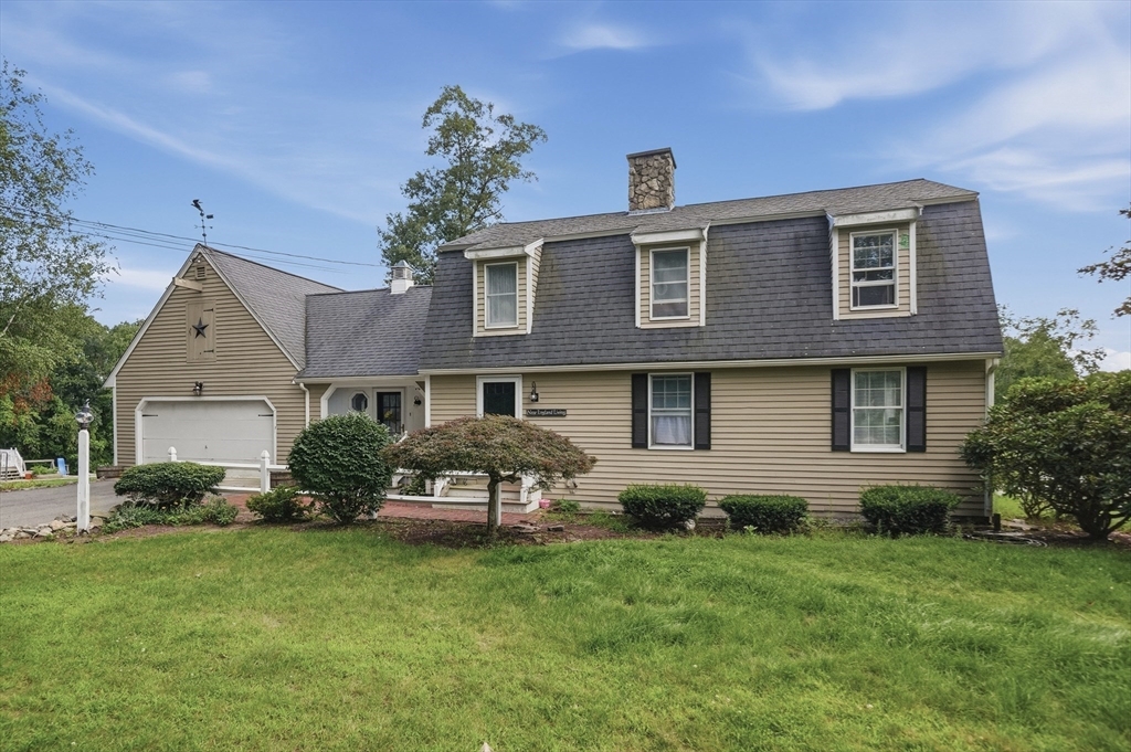 251 Mendon Street in Blackstone