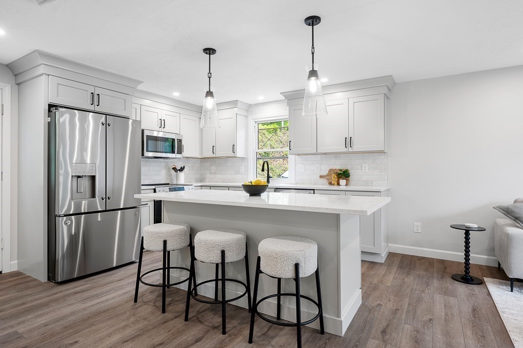 5 Forest Hill Dr in Worcester