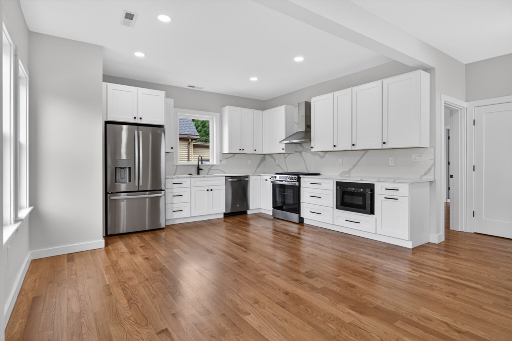 21 Hutchinson St #2 in Winthrop