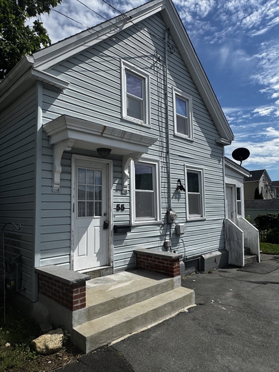 55 Harris St in Peabody