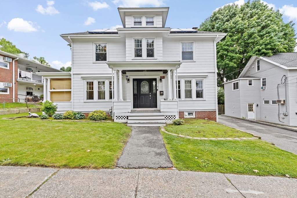 5 Pleasant Street in Marlborough