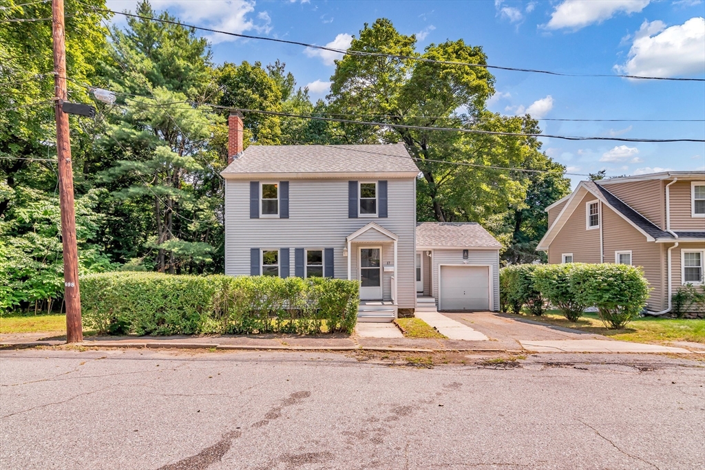 17 Windsor Street in Methuen