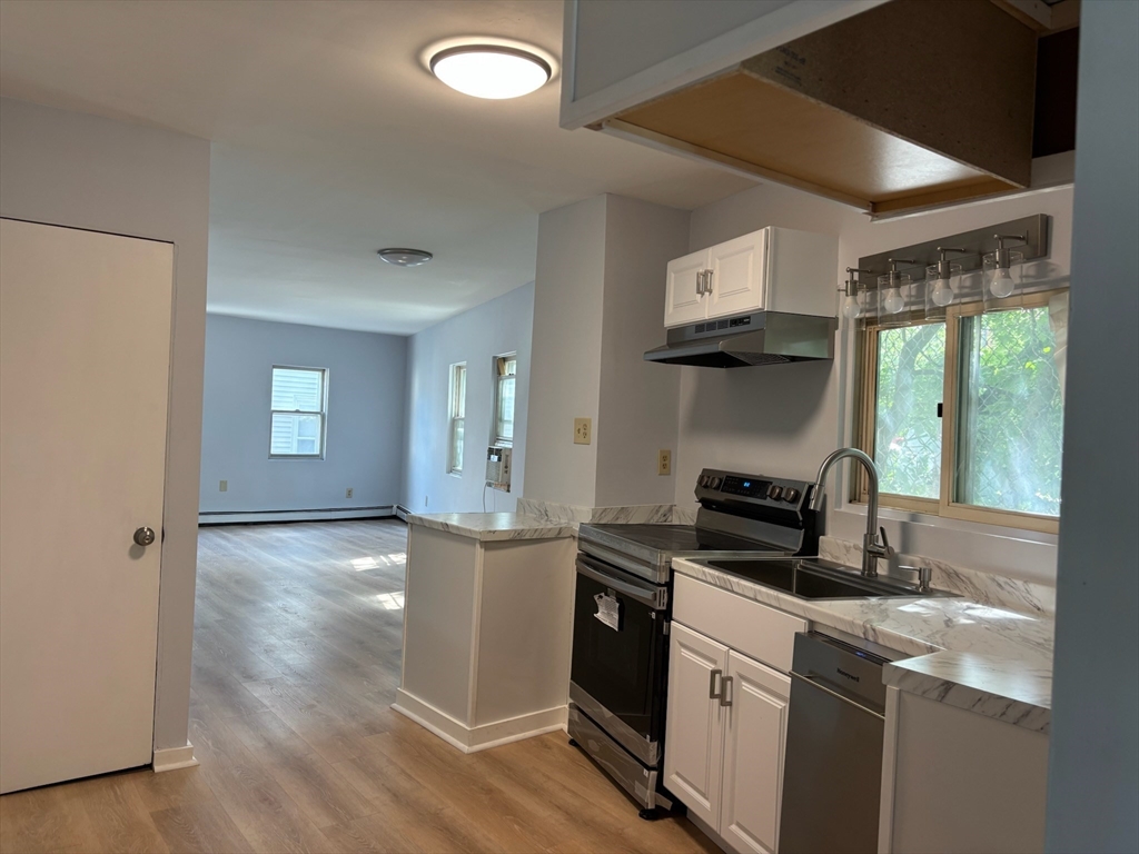 17 Howell Ct #17 in Chelsea