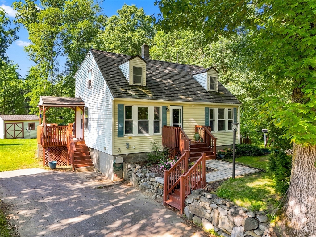 2346 Main St in Lancaster