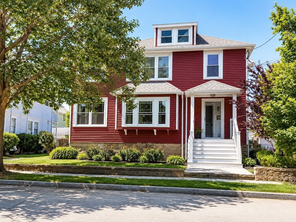 27 Woodleigh Rd in Watertown