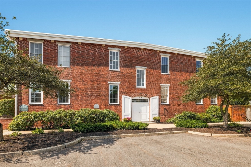 48 Kent Street #5 in Newburyport