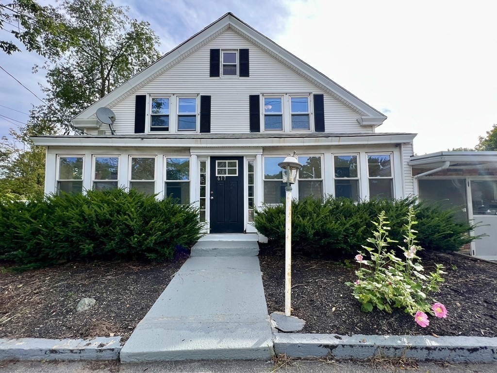 617 Main St in Leominster