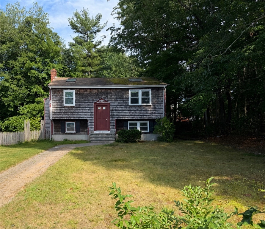200 Wampatuck St in Pembroke