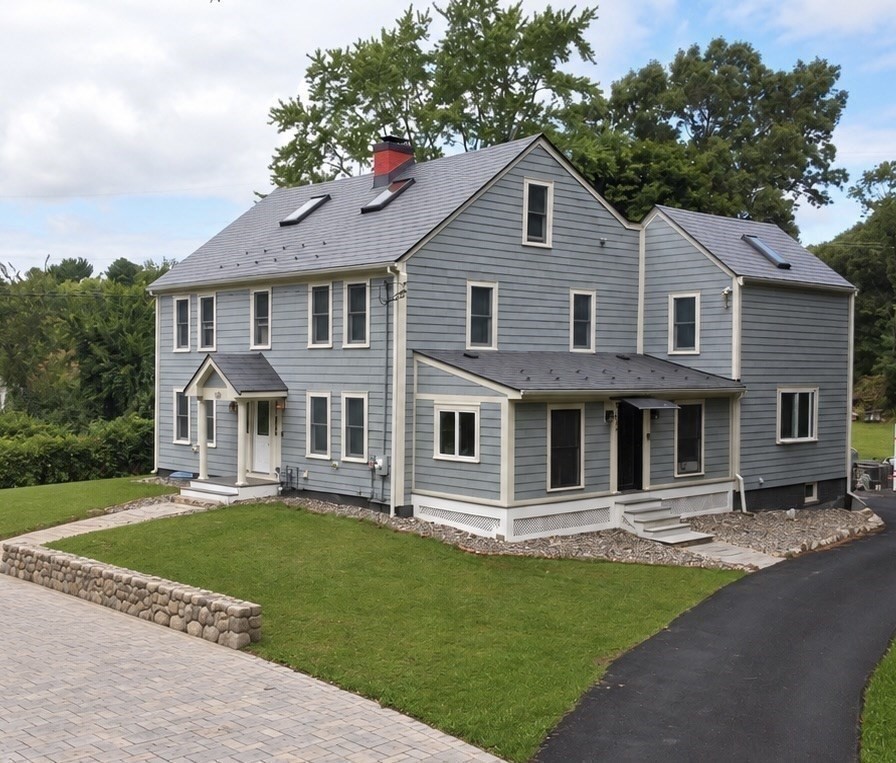 202 Boston Post Rd in Wayland