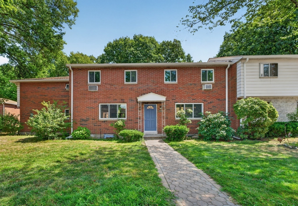 201 Bishop drive #201 in Framingham
