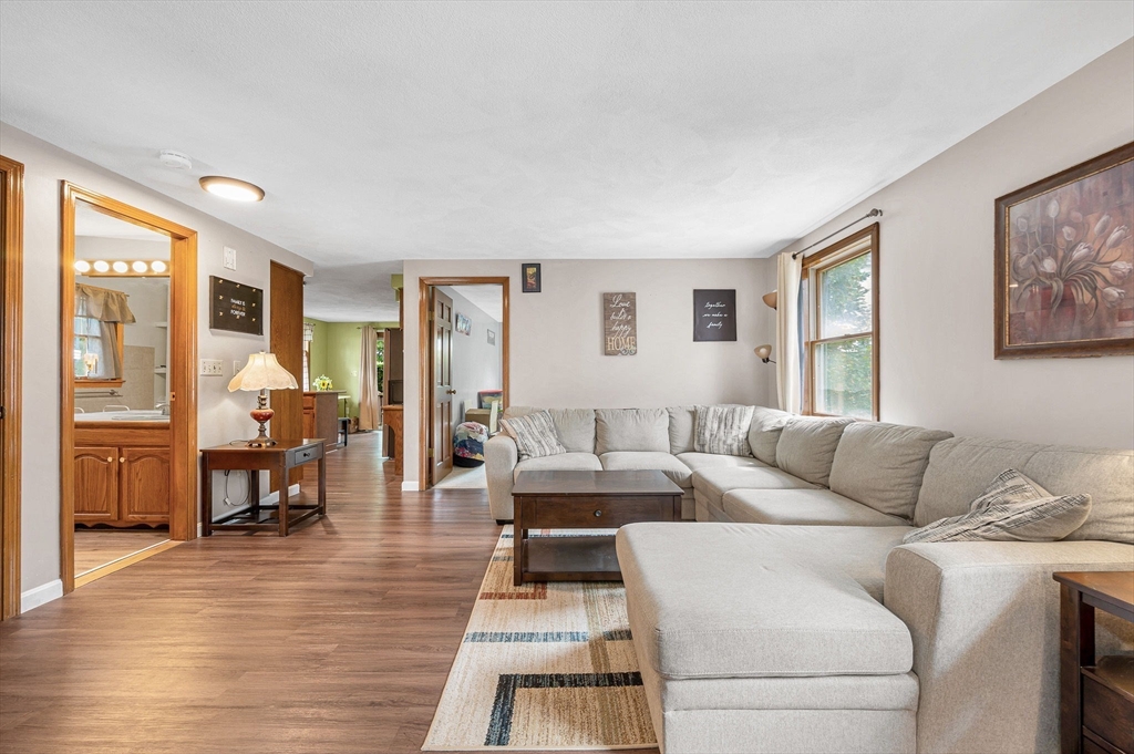 29 Cedar Hill Ter in Swampscott