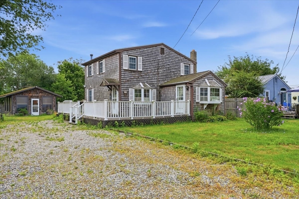 16 Park St in Marshfield