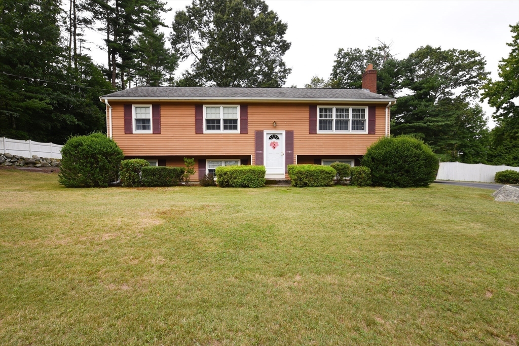 16 Arrow Drive in Whitman