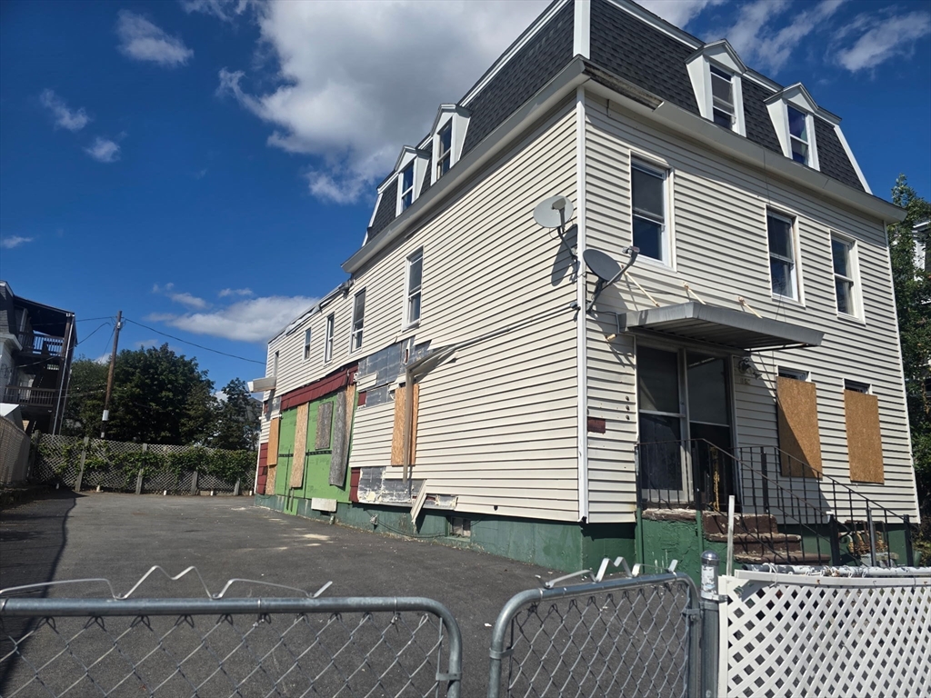 158 Austin St in Worcester