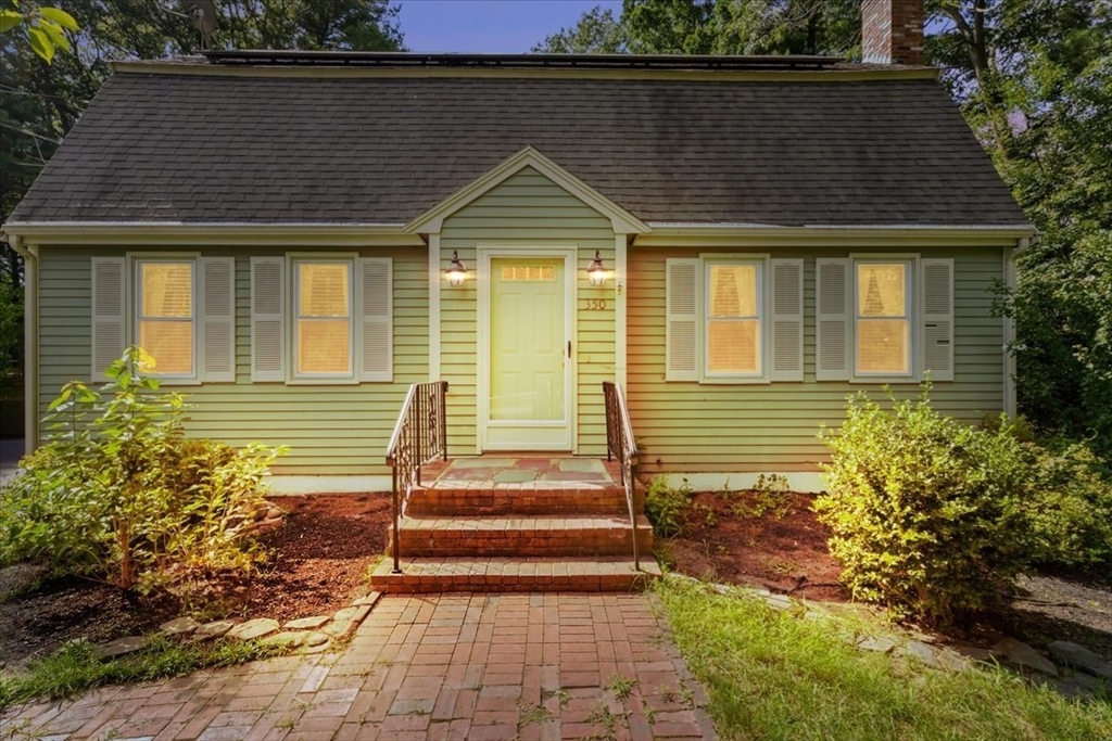 350 Harvey St in Taunton