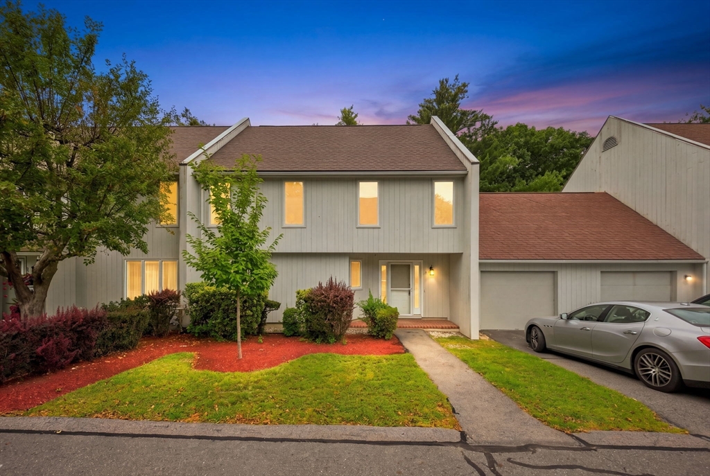 34 Woodland Park Dr #34 in Haverhill