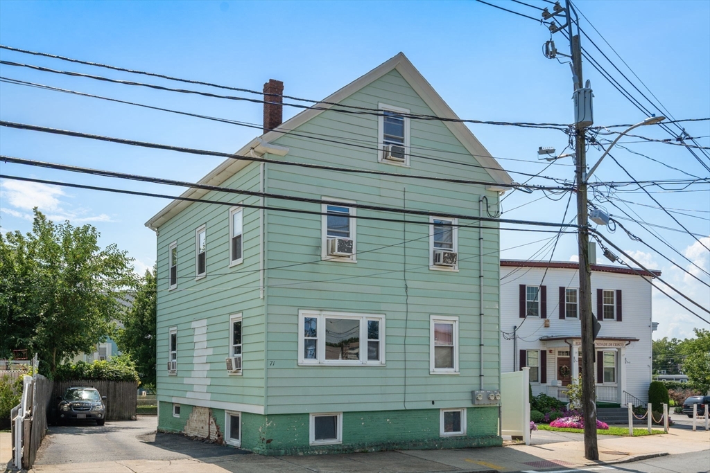 71 Tremont Street in Peabody